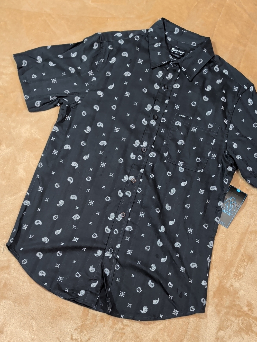 Matix Black Short-Sleeve Button-Up Shirt with White Paisley Print
